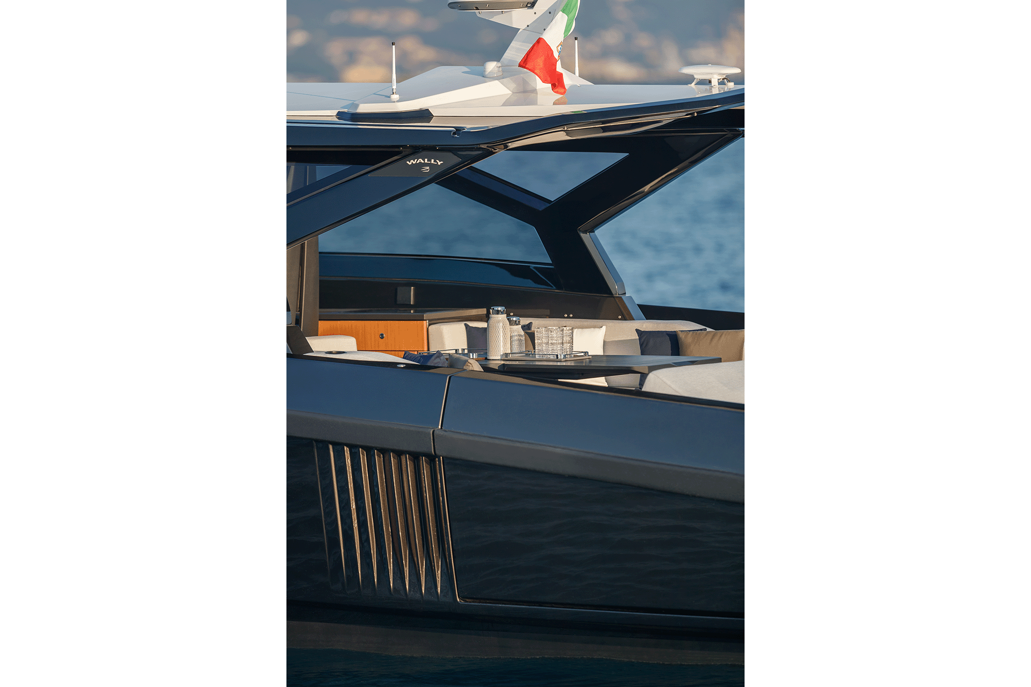 Yacht image 11