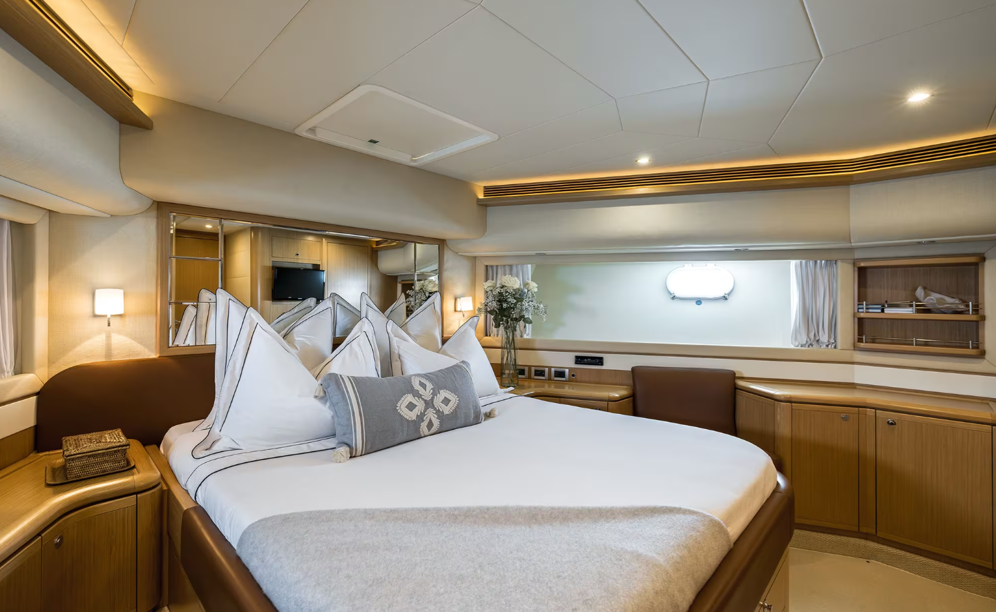 Master Cabin x2