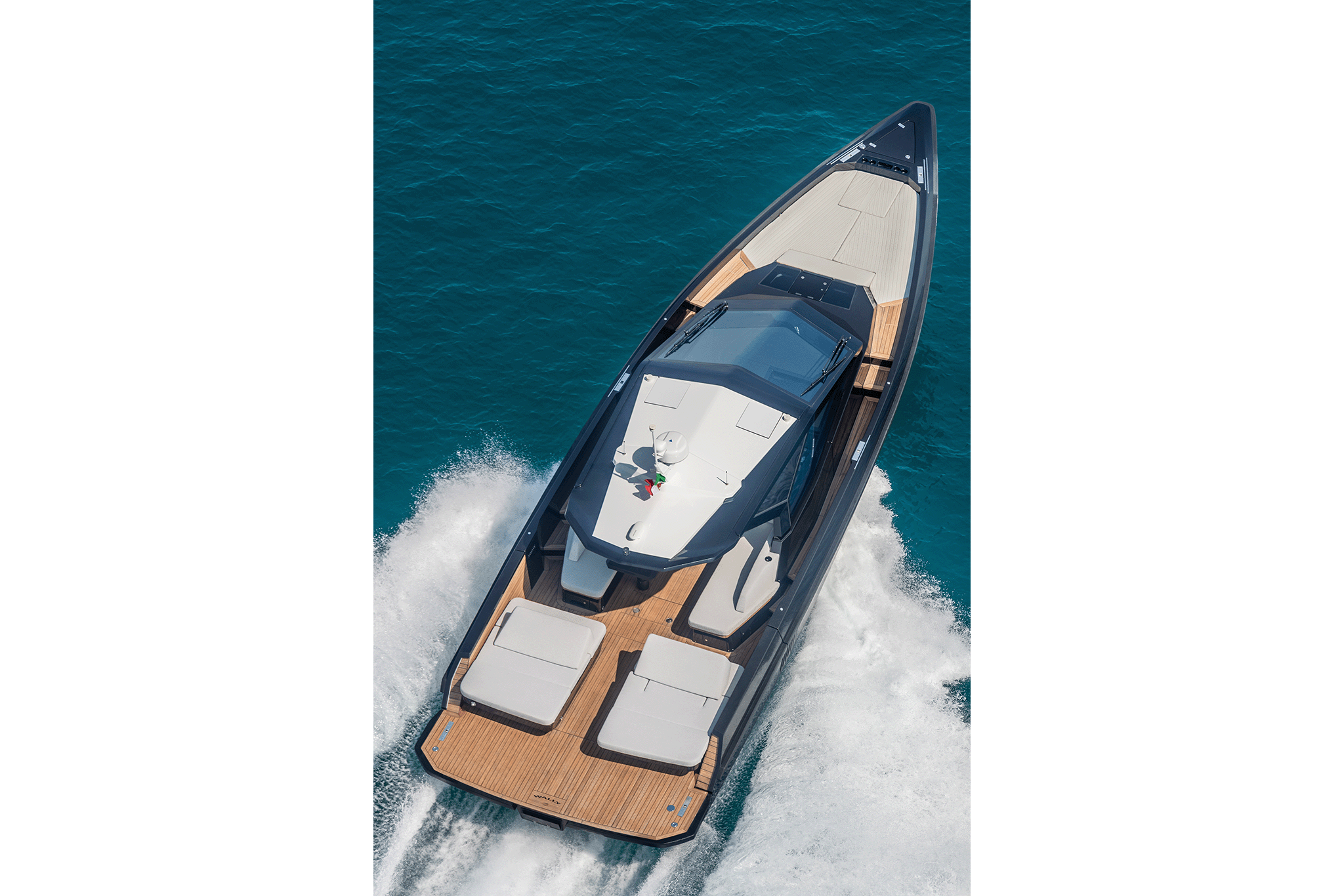 Yacht image 6