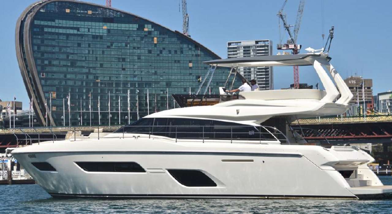 THE RIBBON — Ferretti