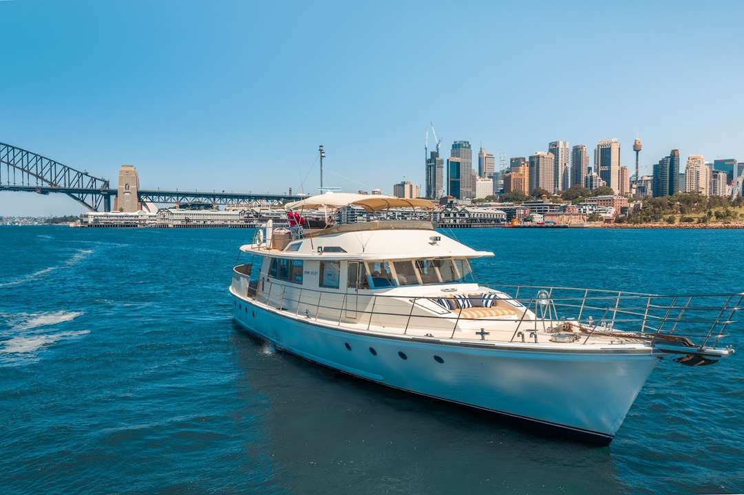 JOHN OXLEY - Image 1