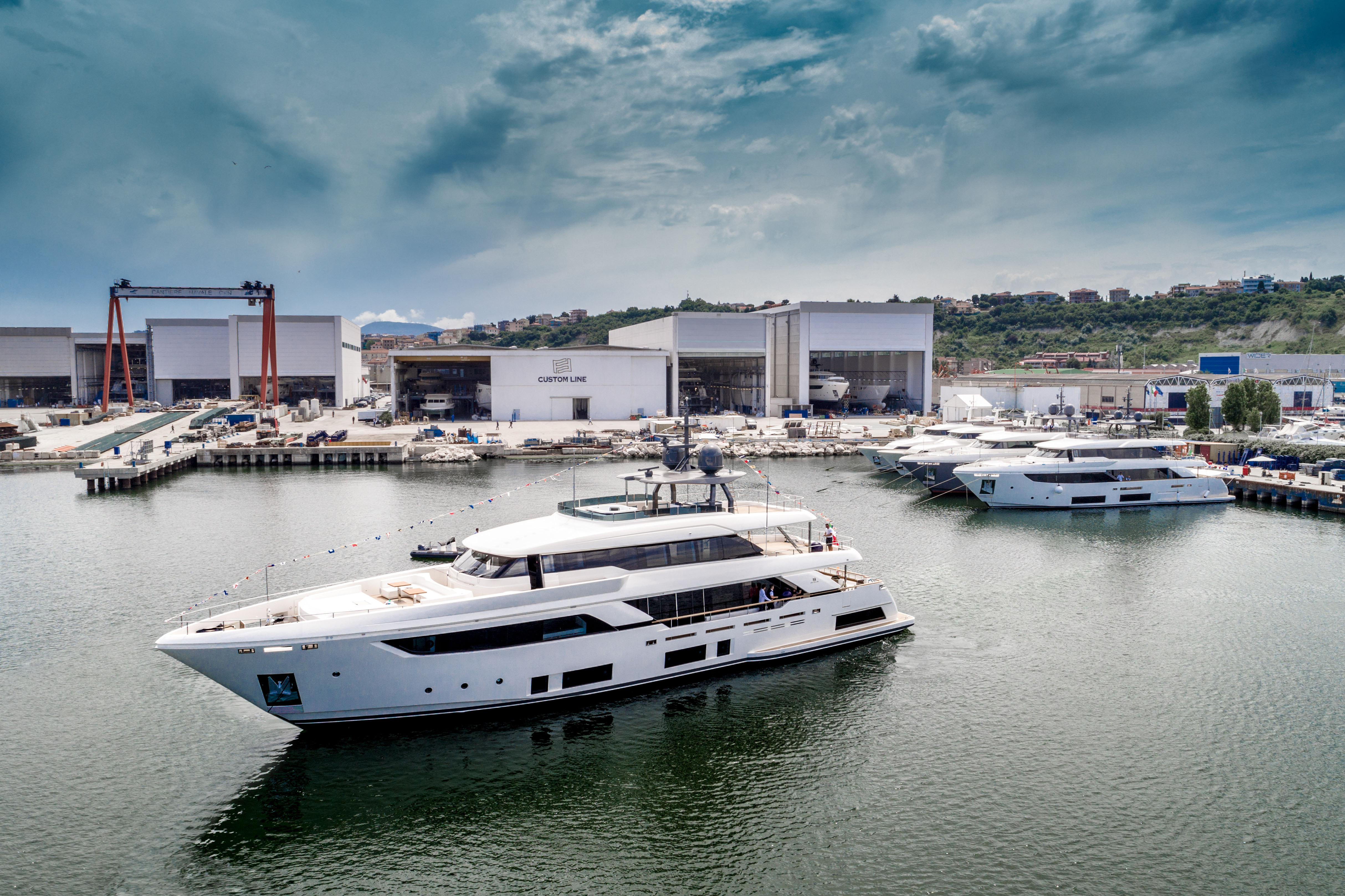 LAUNCH OF THE FIFTH CUSTOM LINE NAVETTA 37, DESTINATION BRAZIL