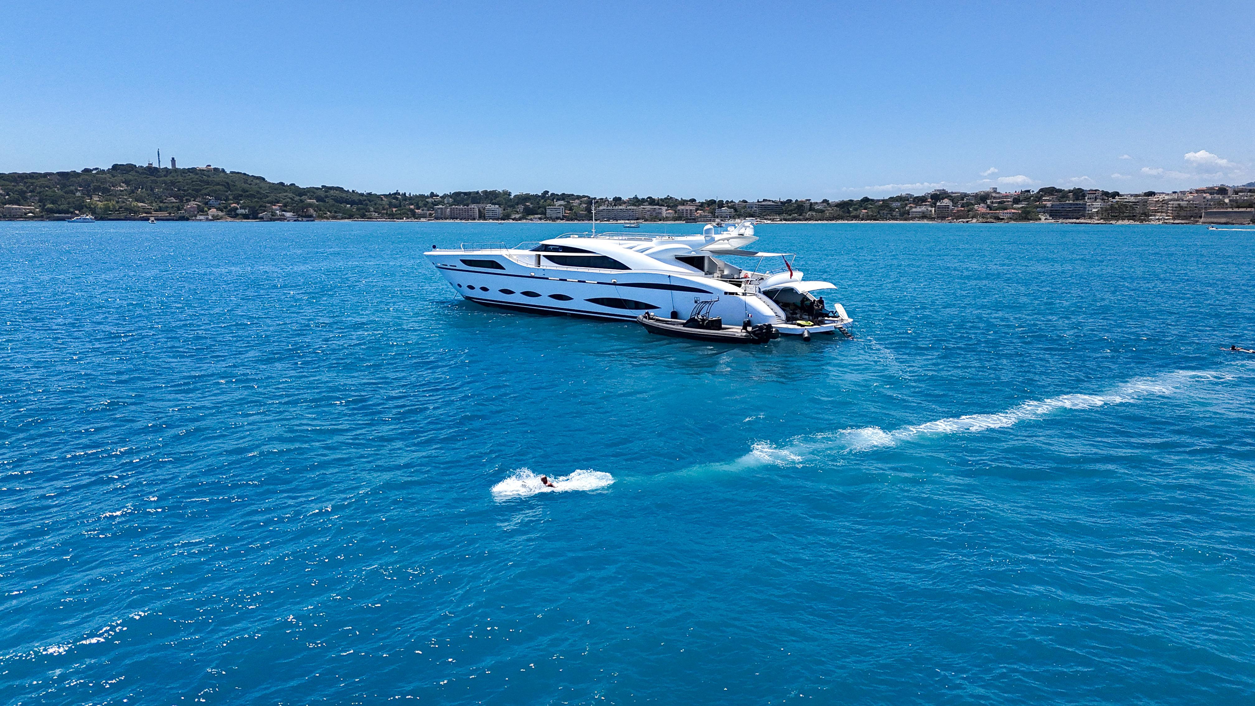 boat image