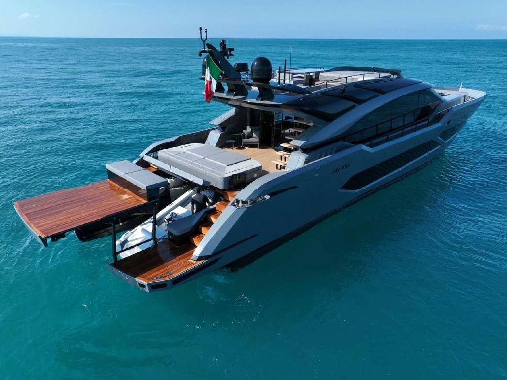 boat image