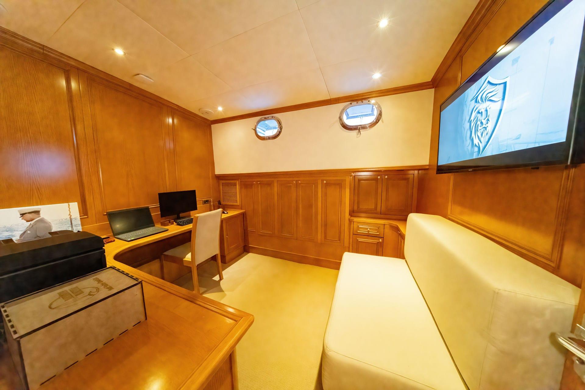 boat image