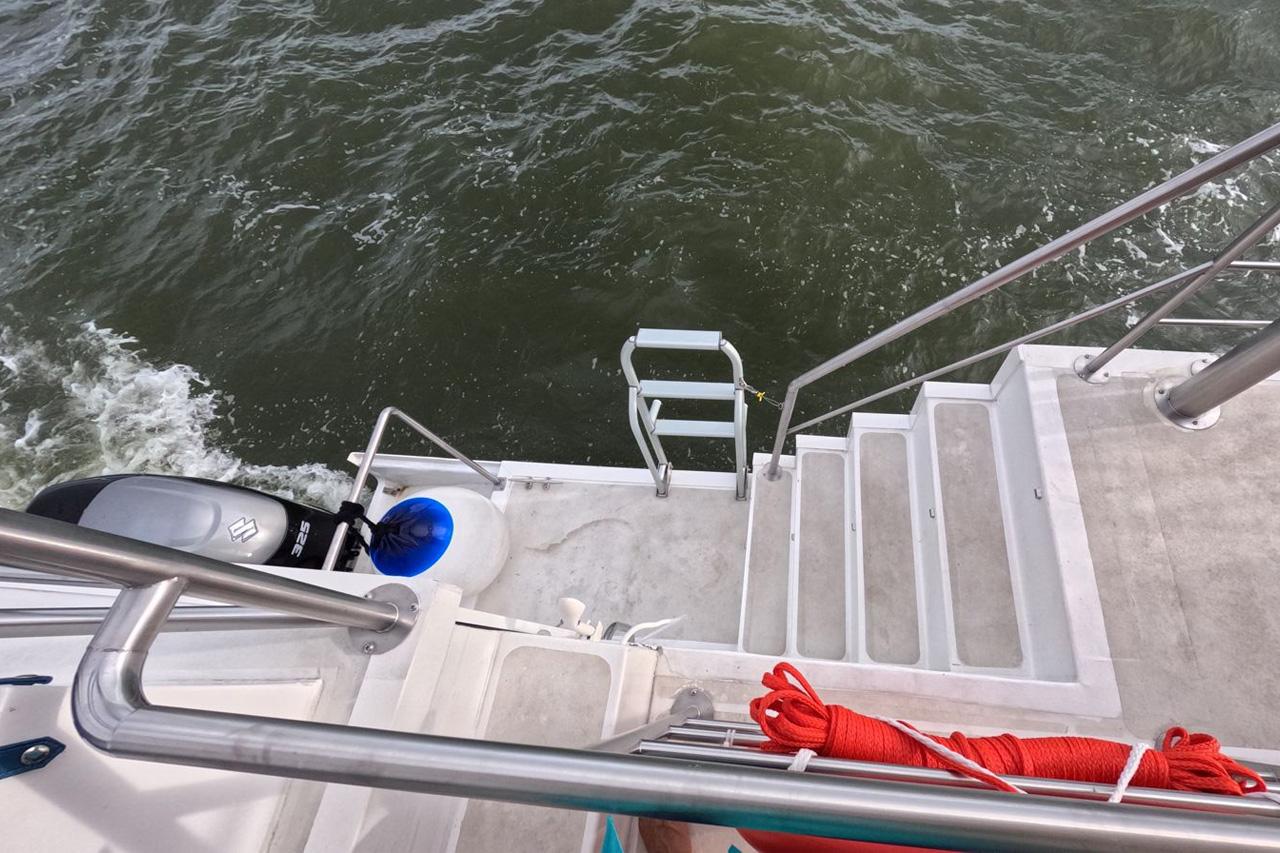 boat image