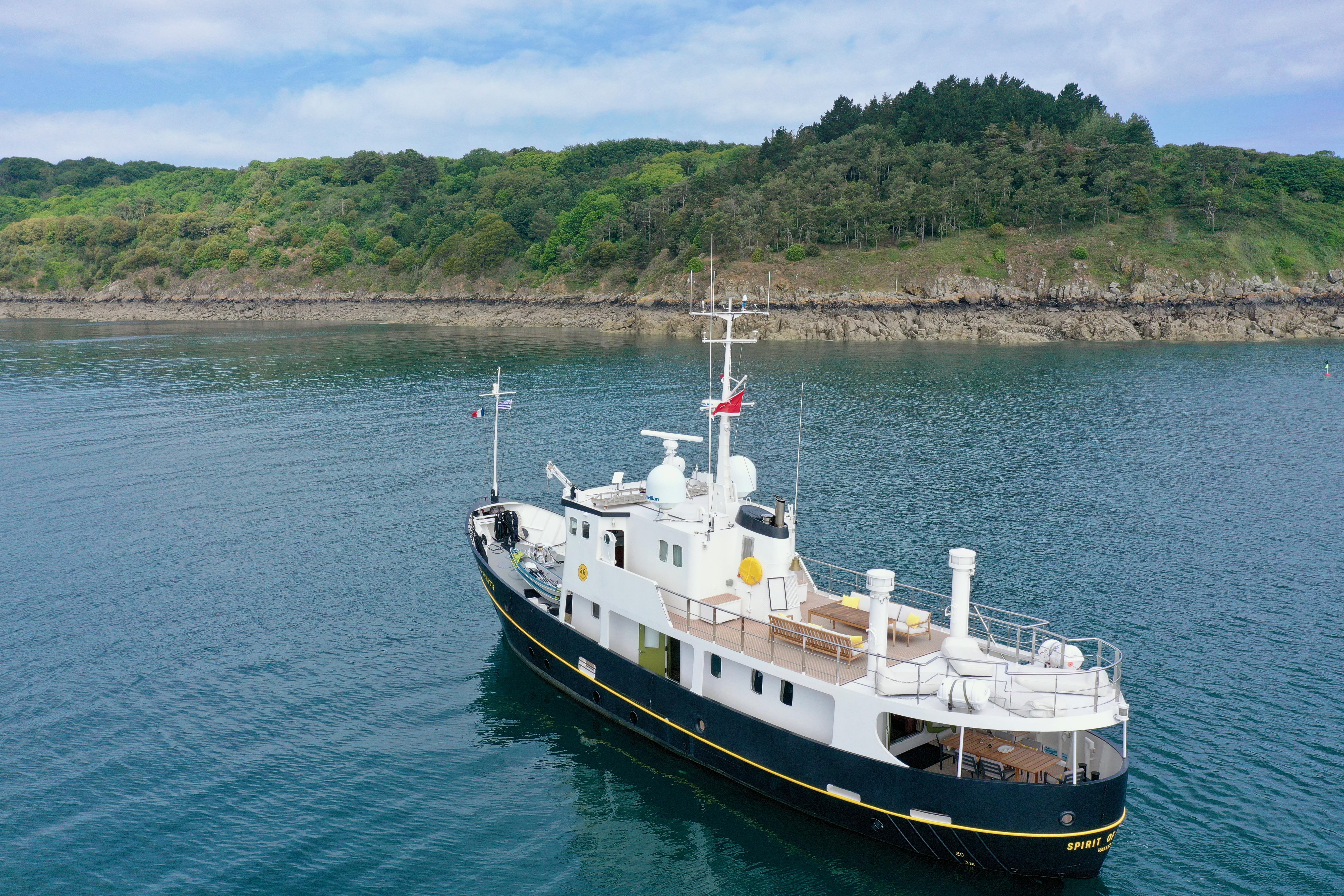 boat image