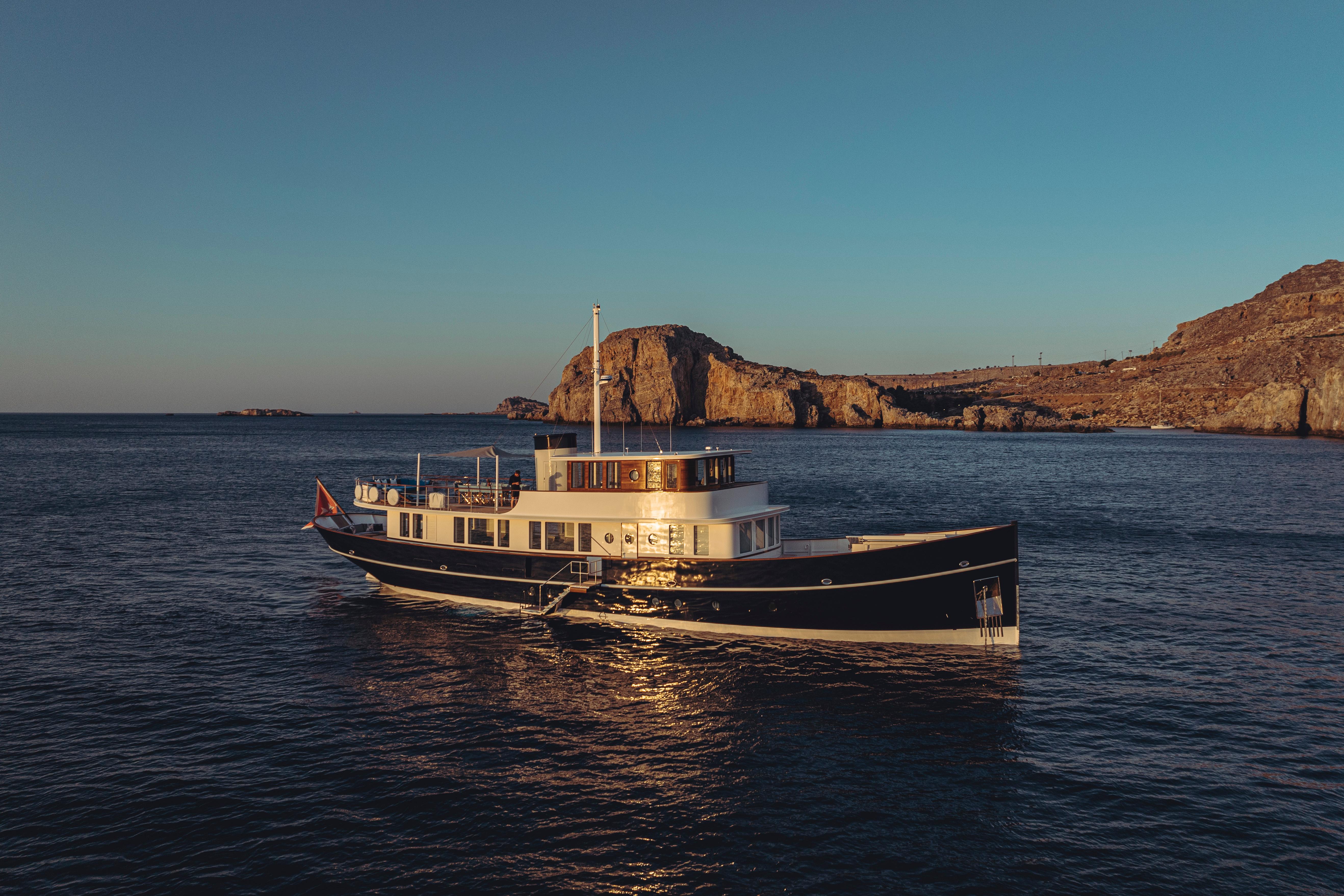 boat image