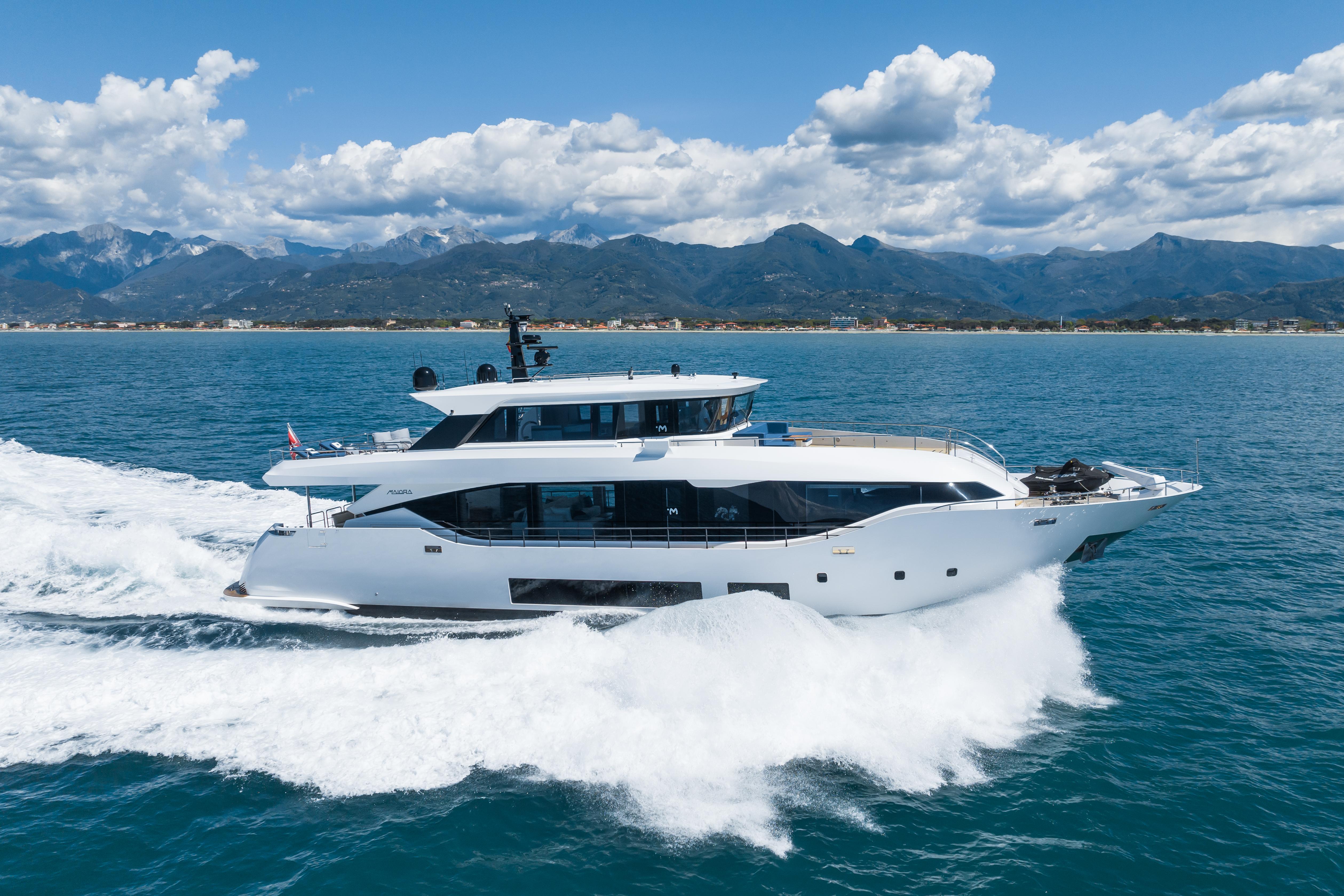 Yachts for sale header image